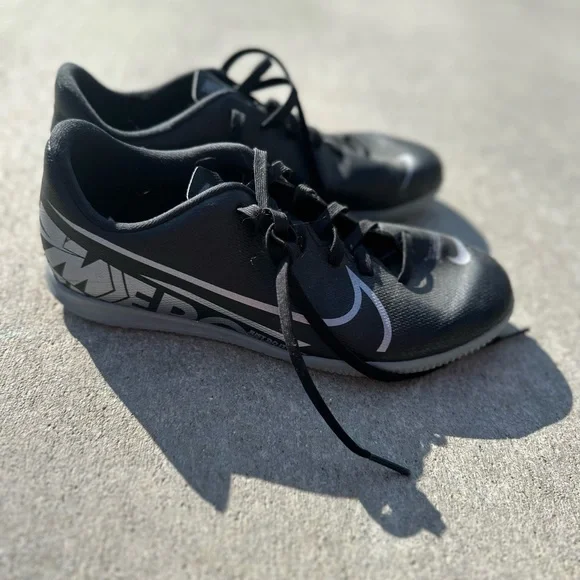 Nike Mercurial Indoor soccer futsal shoes - Picture 6 of 6